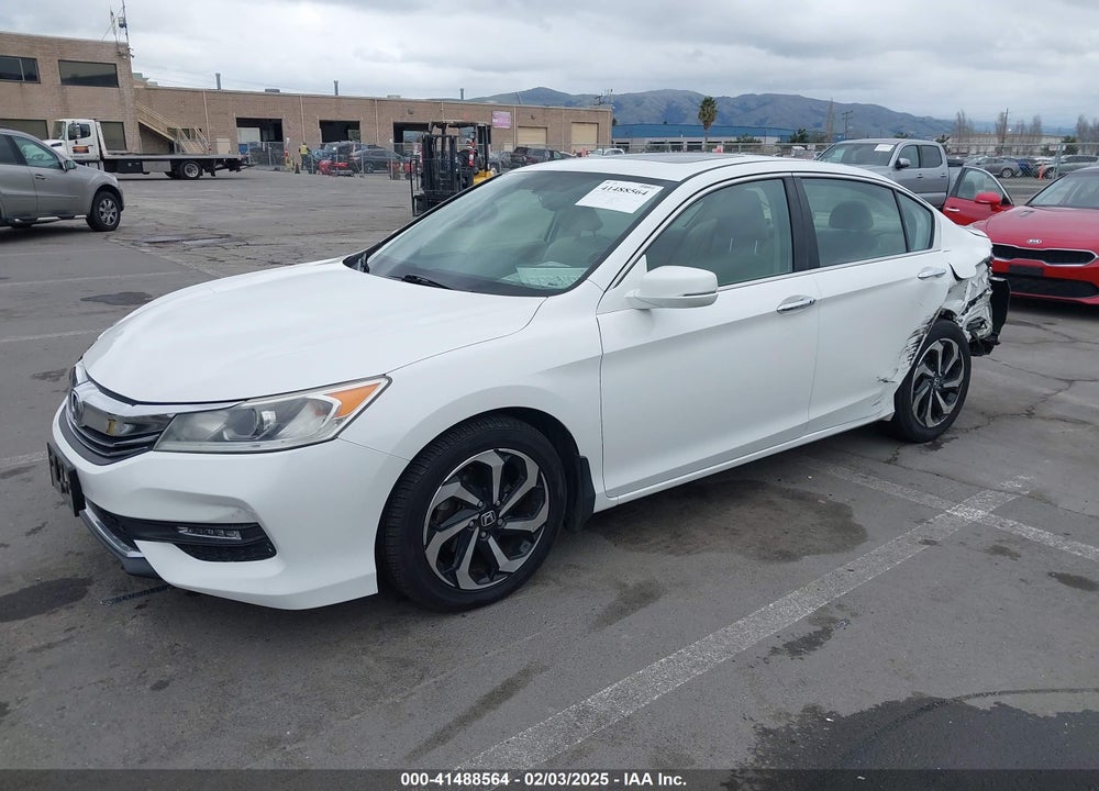 2017 HONDA ACCORD VIN: 1HGCR2F86HA236347