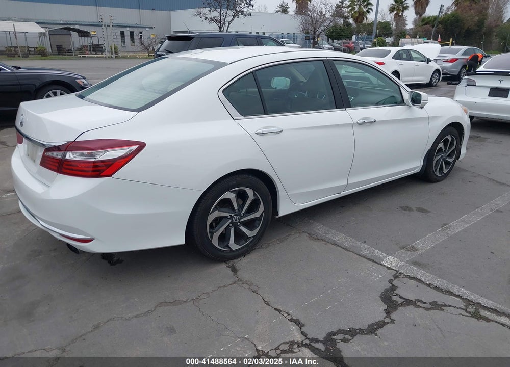 2017 HONDA ACCORD VIN: 1HGCR2F86HA236347