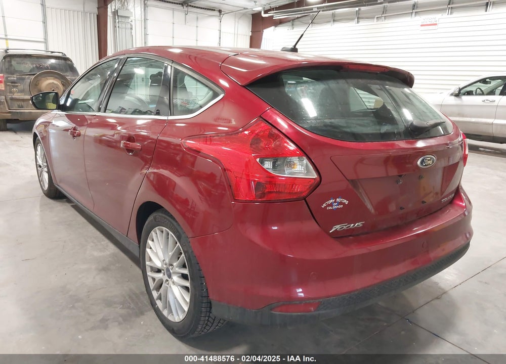 2014 FORD FOCUS VIN: 1FADP3N21EL369017