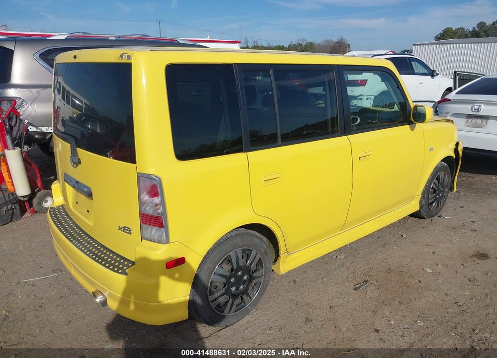 2005 SCION XB VIN: JTLKT324054017385
