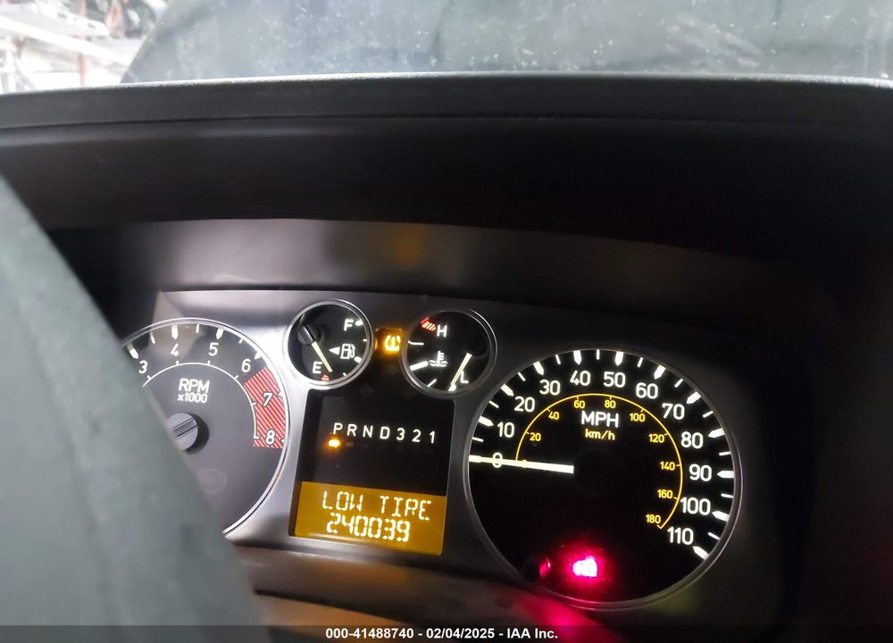 2008 HUMMER H3 SUV VIN: 5GTEN13E388179581