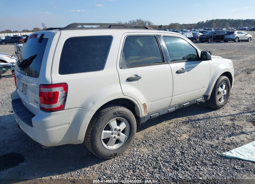 2010 FORD ESCAPE XLT VIN: 1FMCU0DG8AKC62617