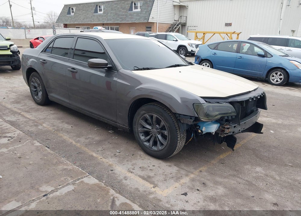 2015 CHRYSLER 300 LIMITED VIN: 2C3CCAAG9FH749040