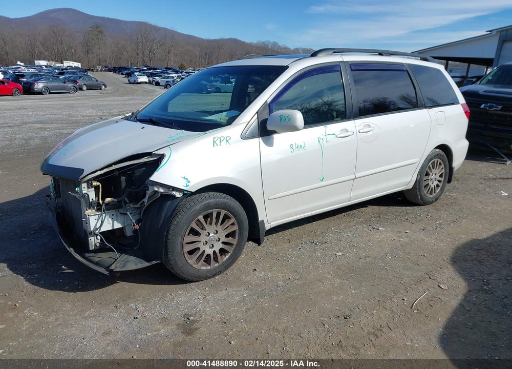 2008 TOYOTA SIENNA XLE VIN: 5TDZK22C58S139859