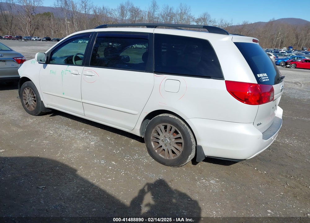 2008 TOYOTA SIENNA XLE VIN: 5TDZK22C58S139859