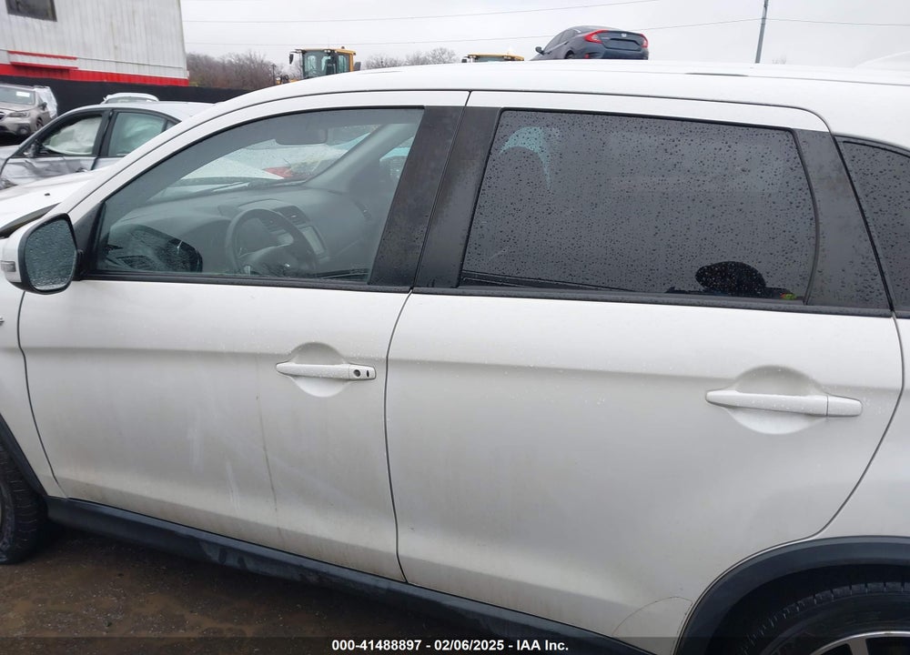 2018 MITSUBISHI OUTLANDER SPORT VIN: JA4AP3AW4JU003735
