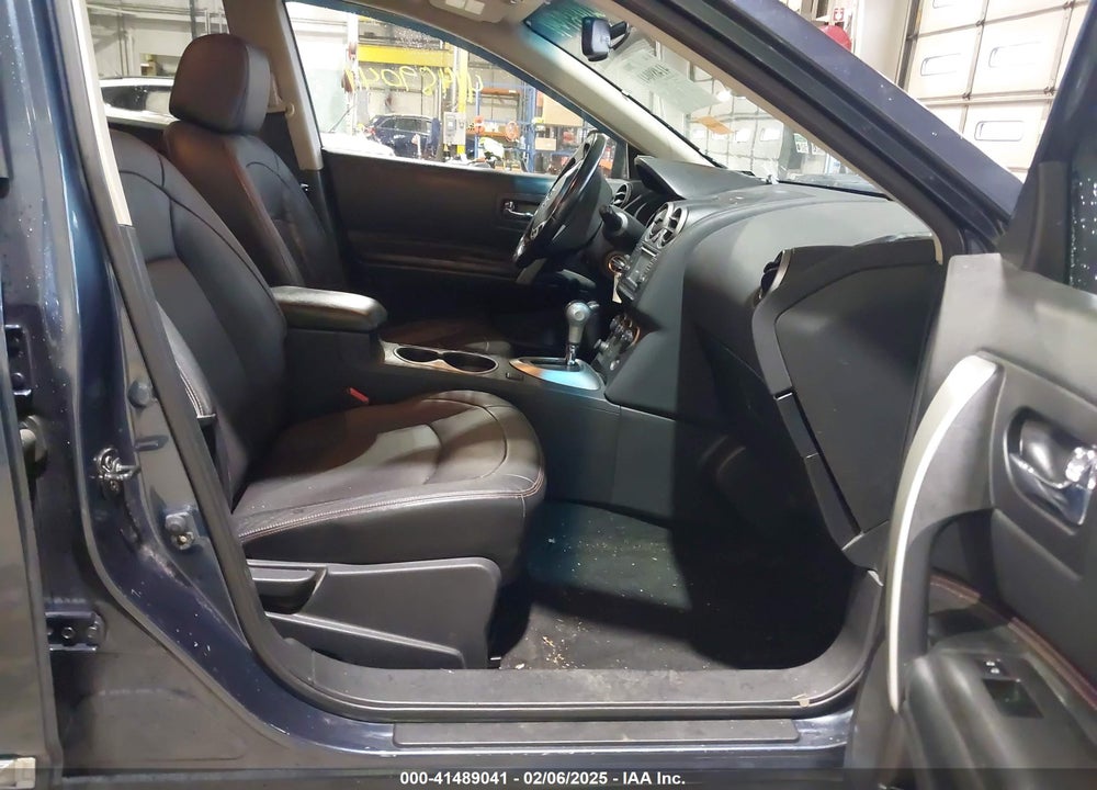 2013 NISSAN ROGUE SV W/SL PKG VIN: JN8AS5MV5DW657708