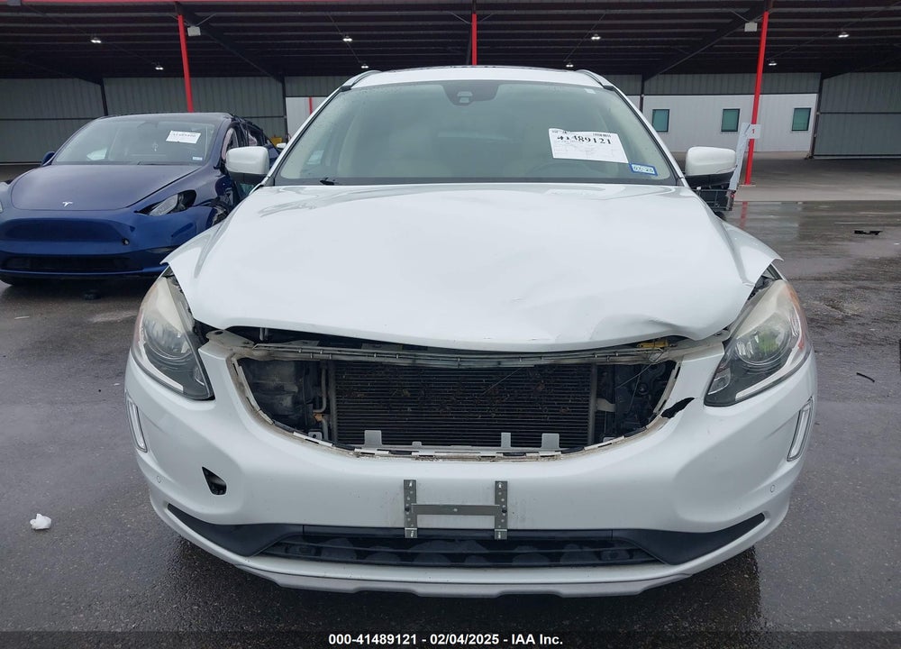 2017 VOLVO XC60 T5 INSCRIPTION VIN: YV440MDU8H2034979