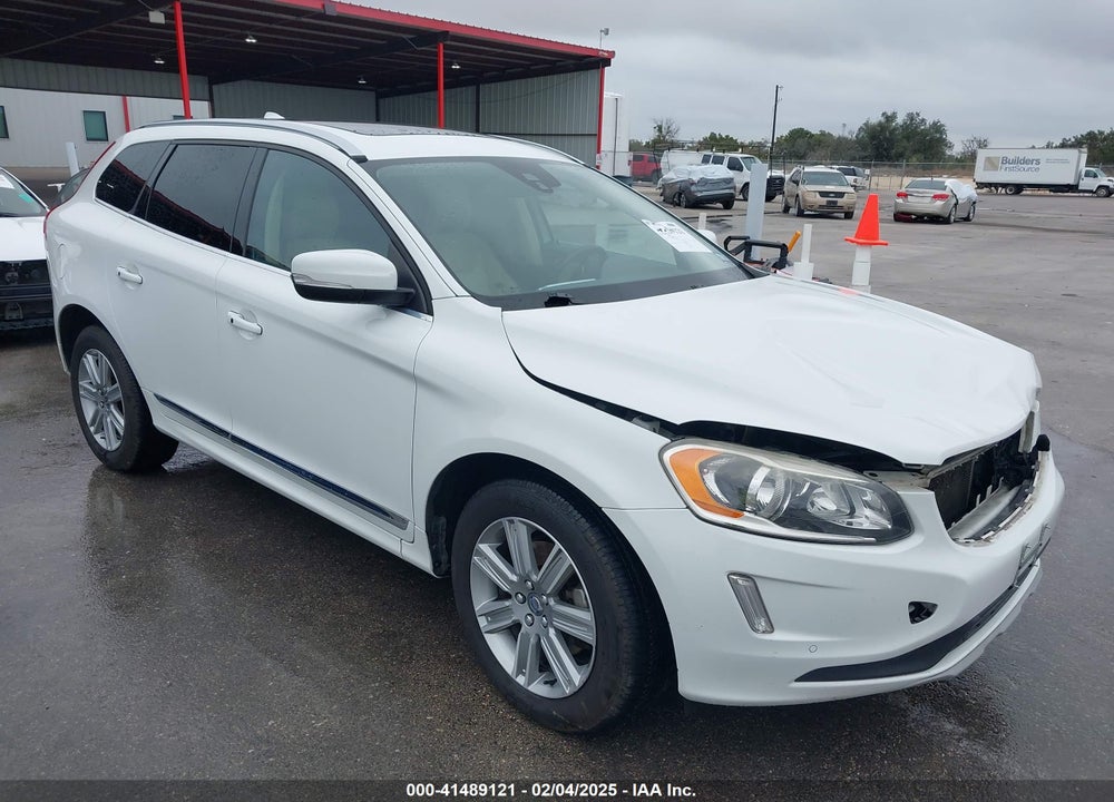 2017 VOLVO XC60 T5 INSCRIPTION VIN: YV440MDU8H2034979