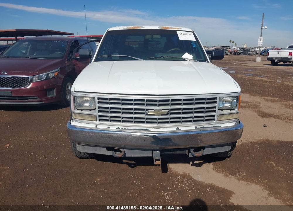 1993 CHEVROLET SUBURBAN K2500 VIN: 1GNGK26KXPJ307796