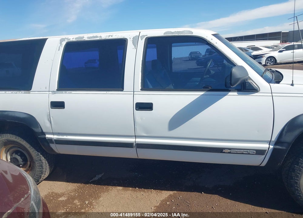 1993 CHEVROLET SUBURBAN K2500 VIN: 1GNGK26KXPJ307796