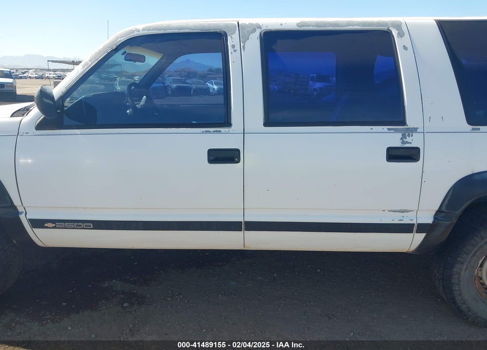 1993 CHEVROLET SUBURBAN K2500 VIN: 1GNGK26KXPJ307796