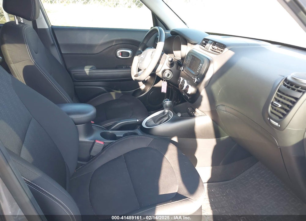2018 KIA SOUL VIN: KNDJN2A27J7511683