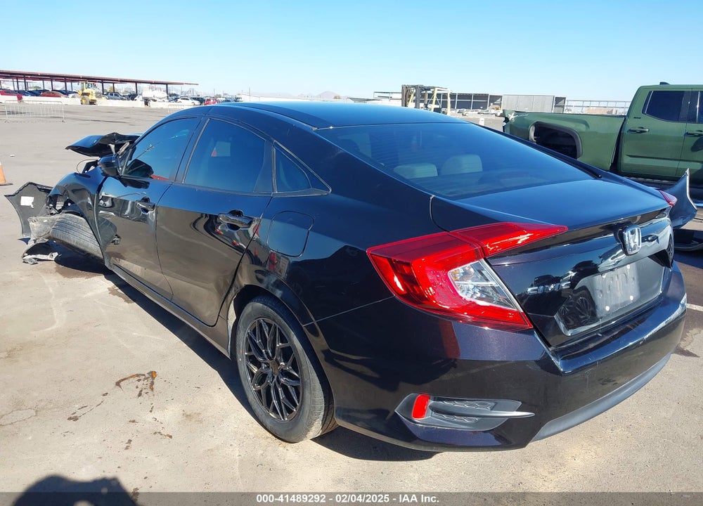 2018 HONDA CIVIC LX VIN: 2HGFC2F58JH574439