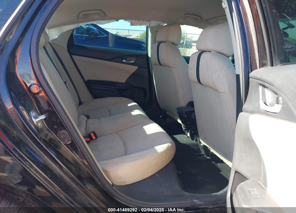 2018 HONDA CIVIC LX VIN: 2HGFC2F58JH574439