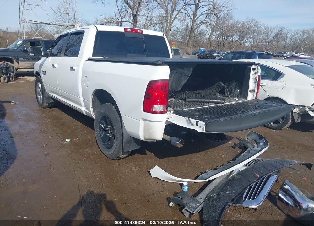 2015 RAM 1500 VIN: 1C6RR7LT2FS678572