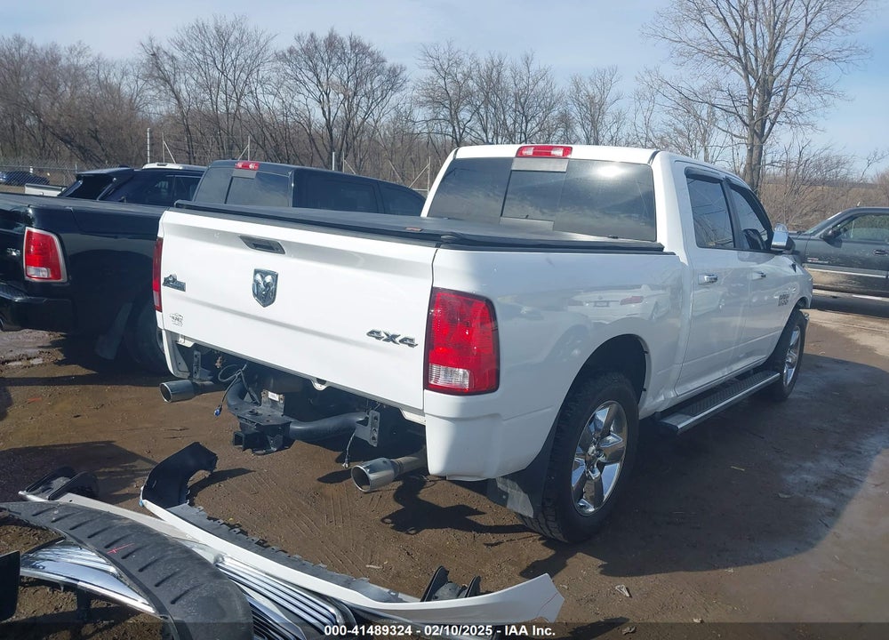 2015 RAM 1500 VIN: 1C6RR7LT2FS678572