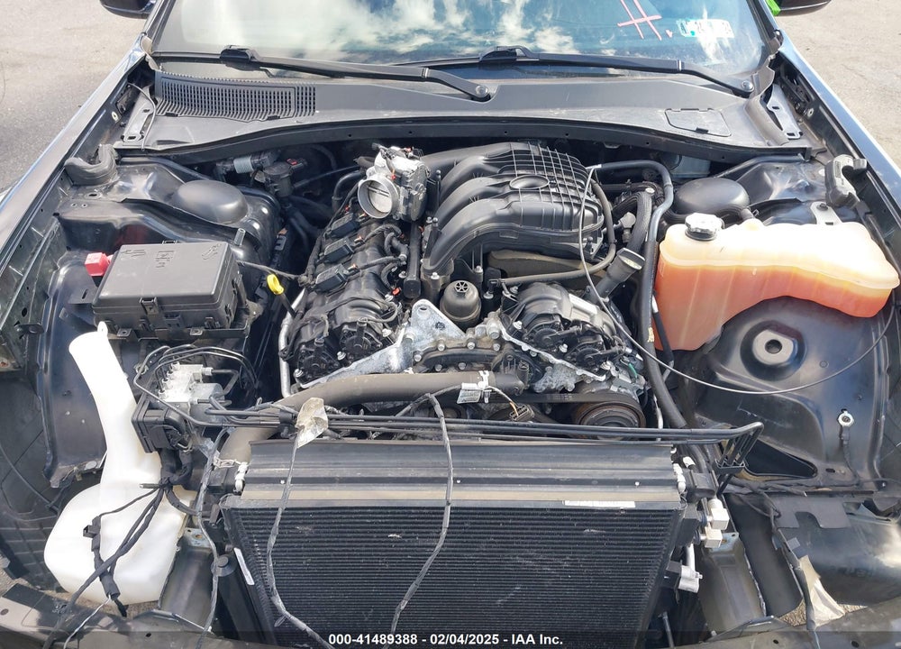 2019 CHRYSLER 300 VIN: 2C3CCABG3KH566001
