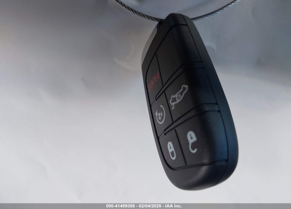 2019 CHRYSLER 300 VIN: 2C3CCABG3KH566001