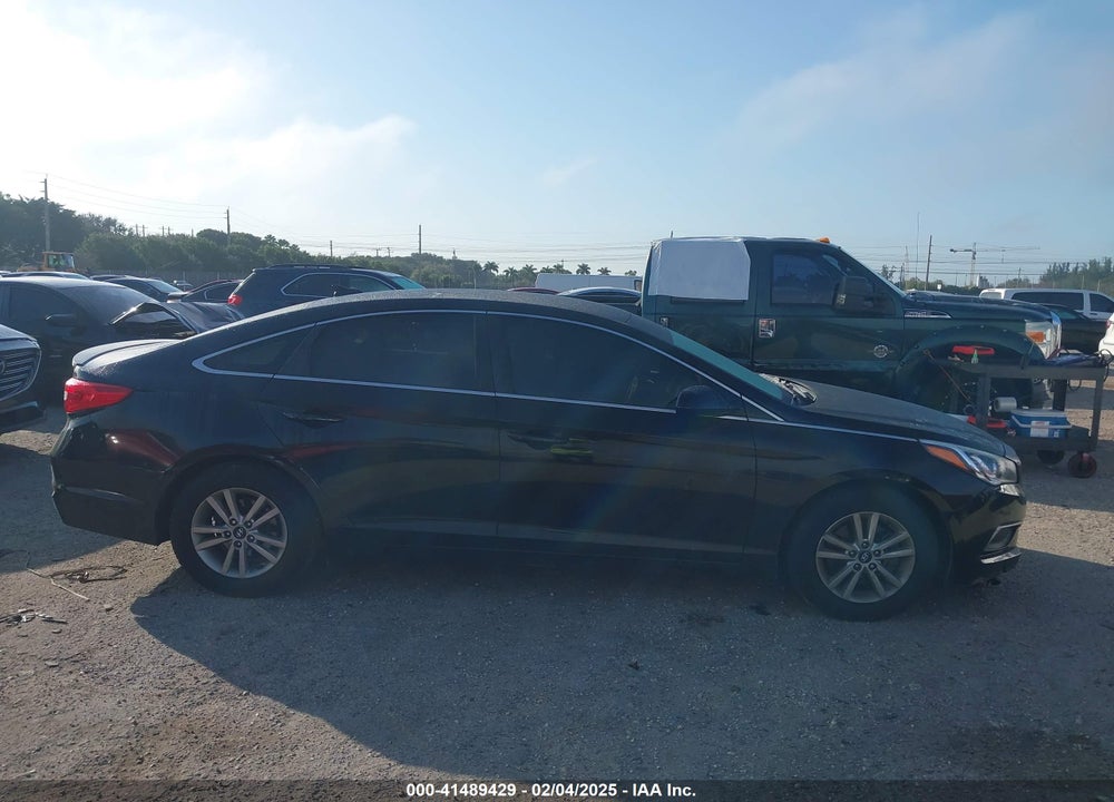 2017 HYUNDAI SONATA VIN: 5NPE24AF0HH584974