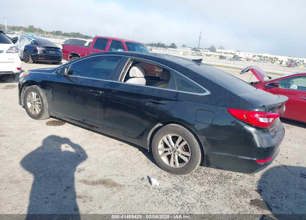 2017 HYUNDAI SONATA VIN: 5NPE24AF0HH584974