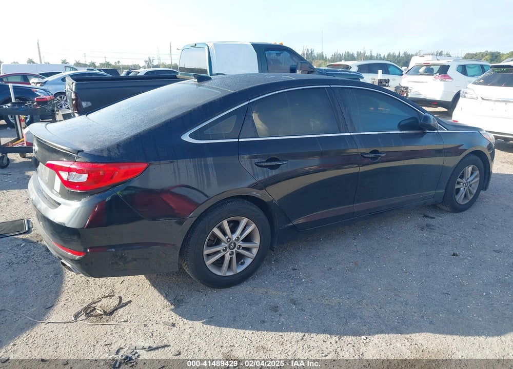 2017 HYUNDAI SONATA VIN: 5NPE24AF0HH584974