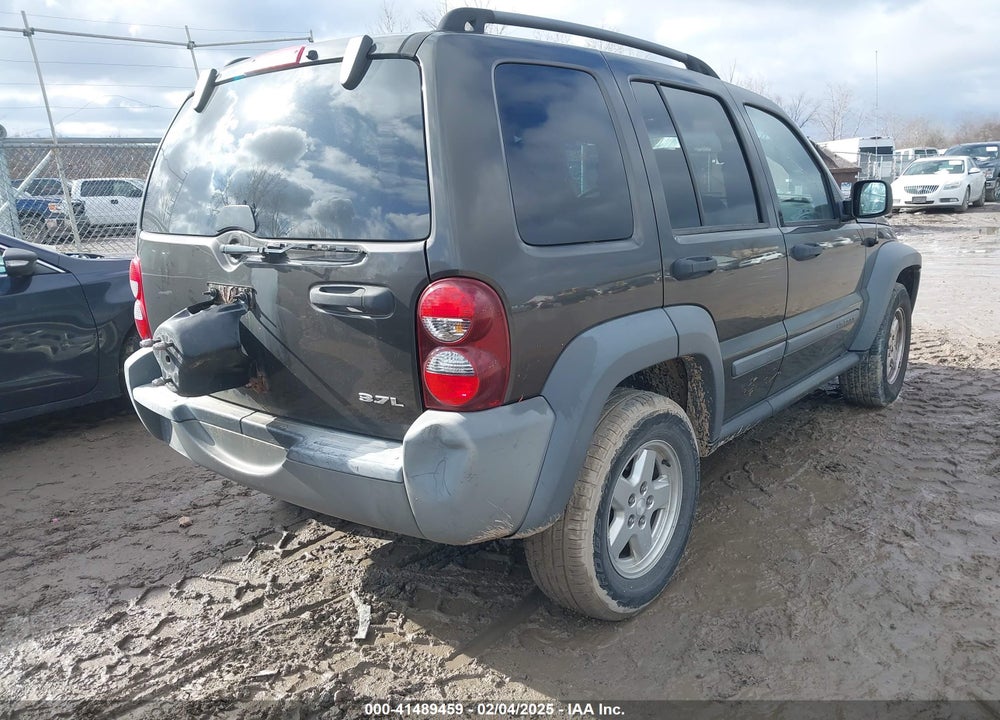 2005 JEEP LIBERTY SPORT VIN: 1J4GL48K15W576469