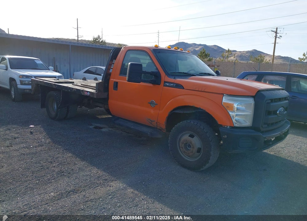 2014 FORD F-350 CHASSIS XL VIN: 1FDRF3HT1EEA17451