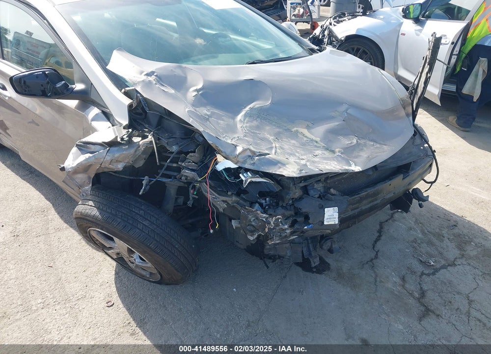 2014 HYUNDAI ELANTRA VIN: 5NPDH4AE7EH530472
