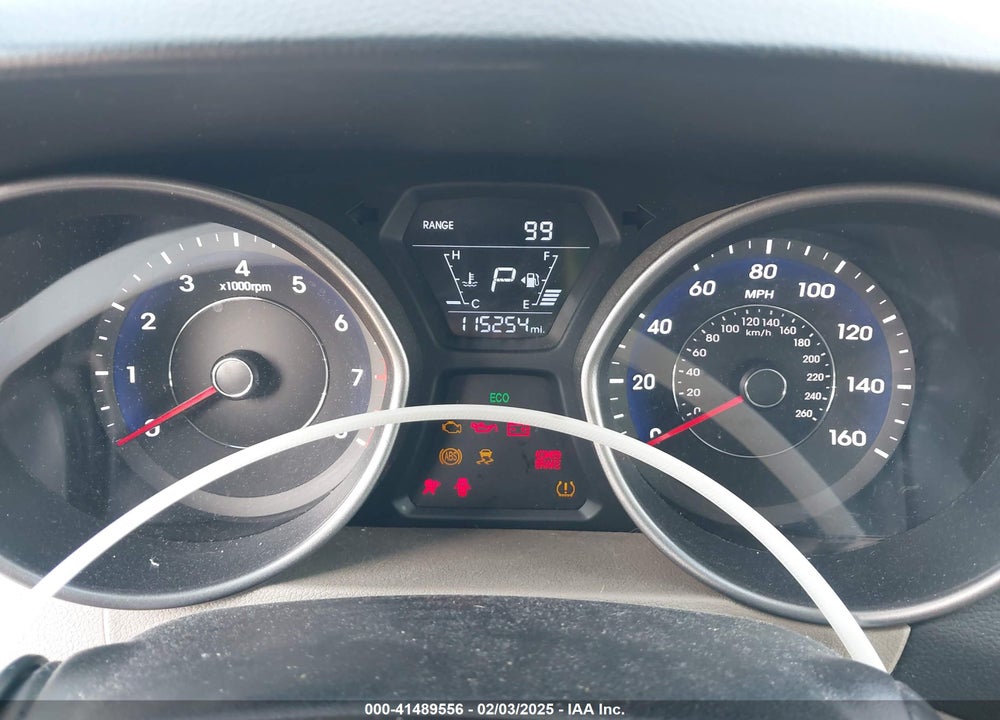 2014 HYUNDAI ELANTRA VIN: 5NPDH4AE7EH530472