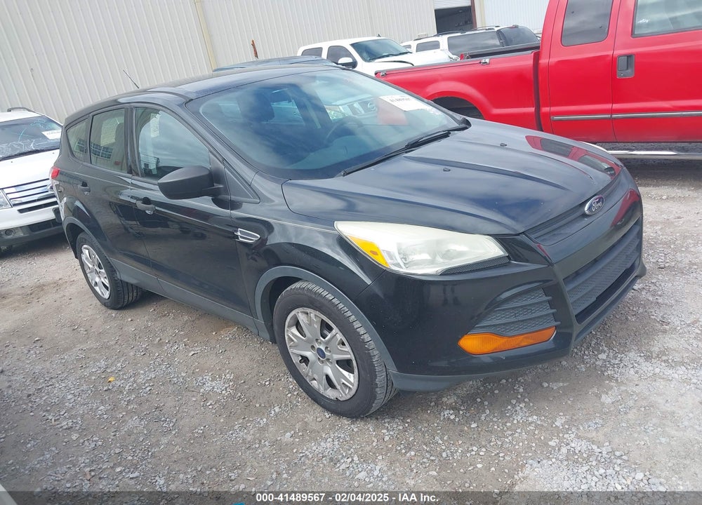 2014 FORD ESCAPE S VIN: 1FMCU0F72EUA50304