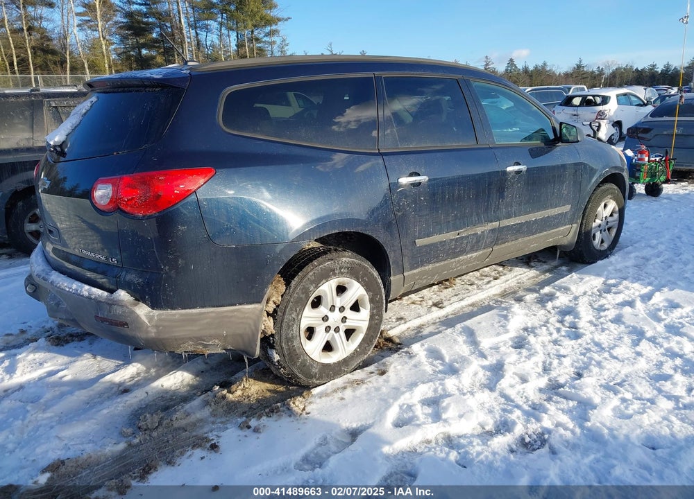 2012 CHEVROLET TRAVERSE LS VIN: 1GNKREED8CJ250356