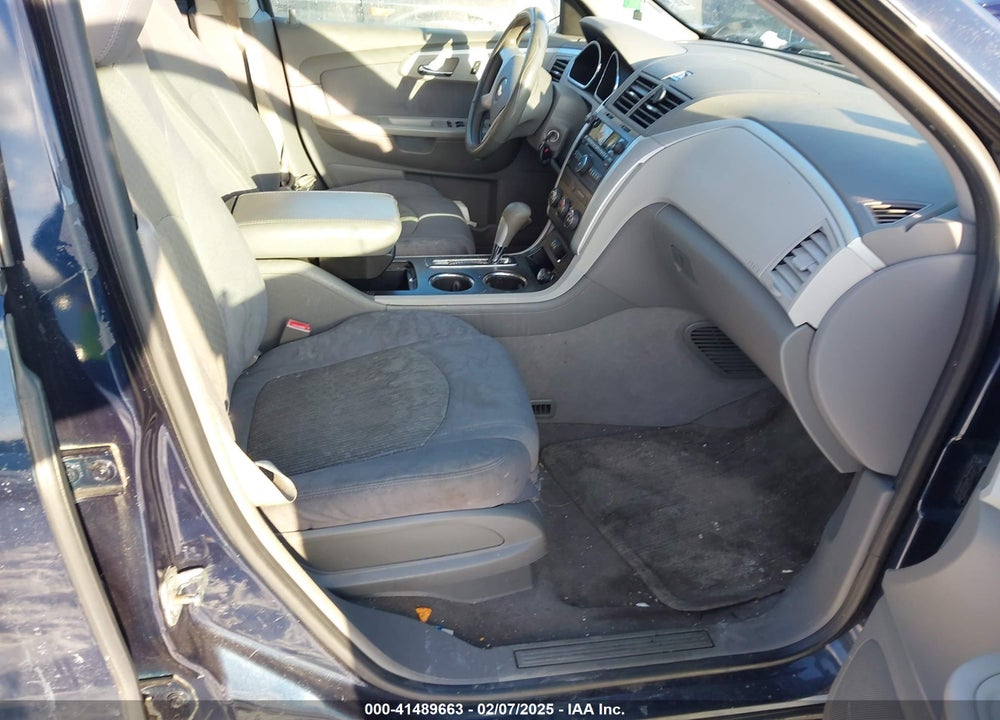 2012 CHEVROLET TRAVERSE LS VIN: 1GNKREED8CJ250356