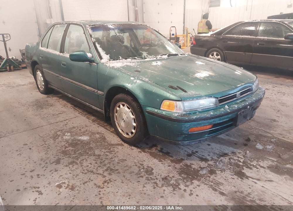 1993 HONDA ACCORD EX VIN: 1HGCB7579PA137918