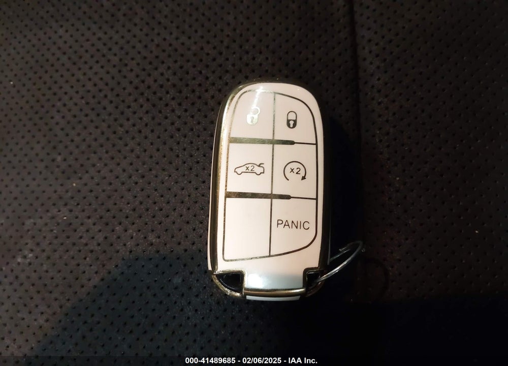 2020 JEEP GRAND CHEROKEE VIN: 1C4RJFLG8LC272413