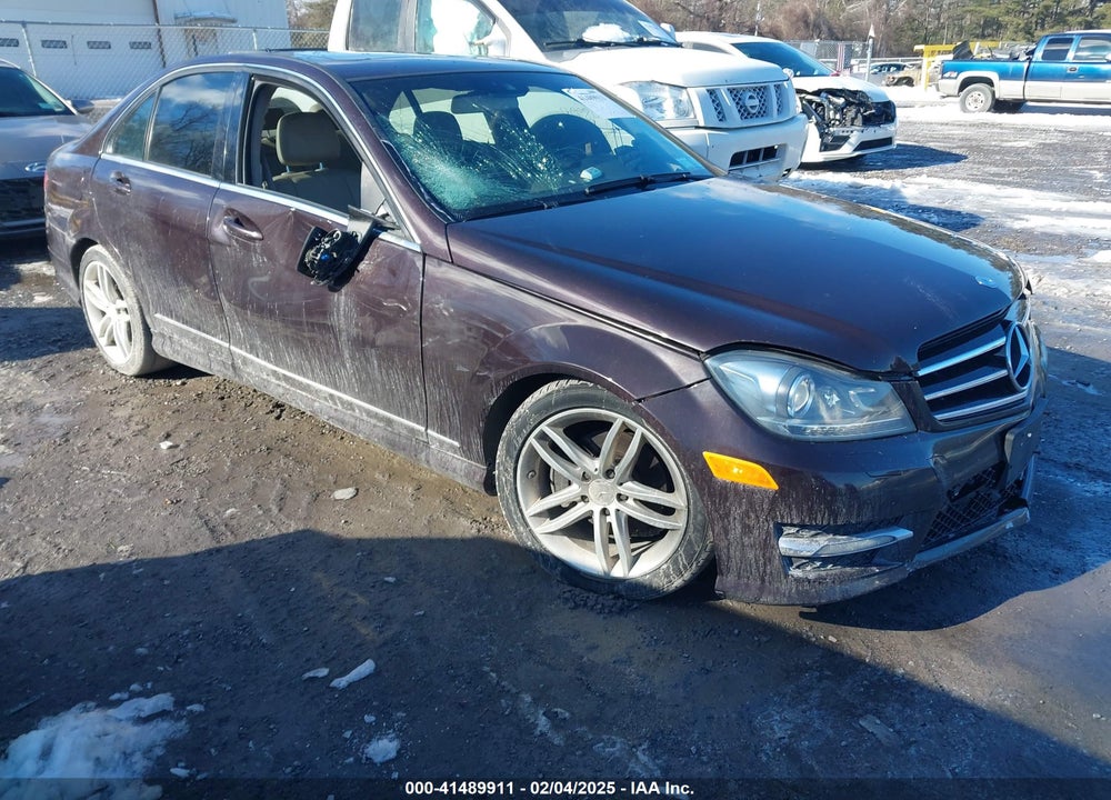 2012 MERCEDES-BENZ C 300 LUXURY 4MATIC/SPORT 4MATIC VIN: WDDGF8BB3CR207370