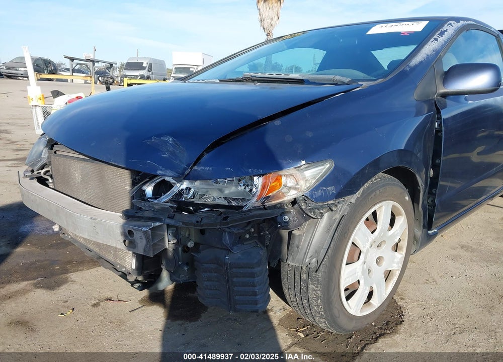 2011 HONDA CIVIC LX VIN: 2HGFG1B68BH517608