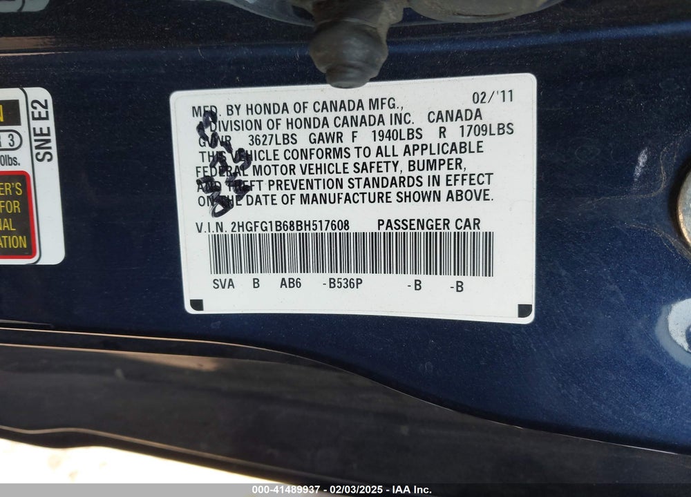 2011 HONDA CIVIC LX VIN: 2HGFG1B68BH517608
