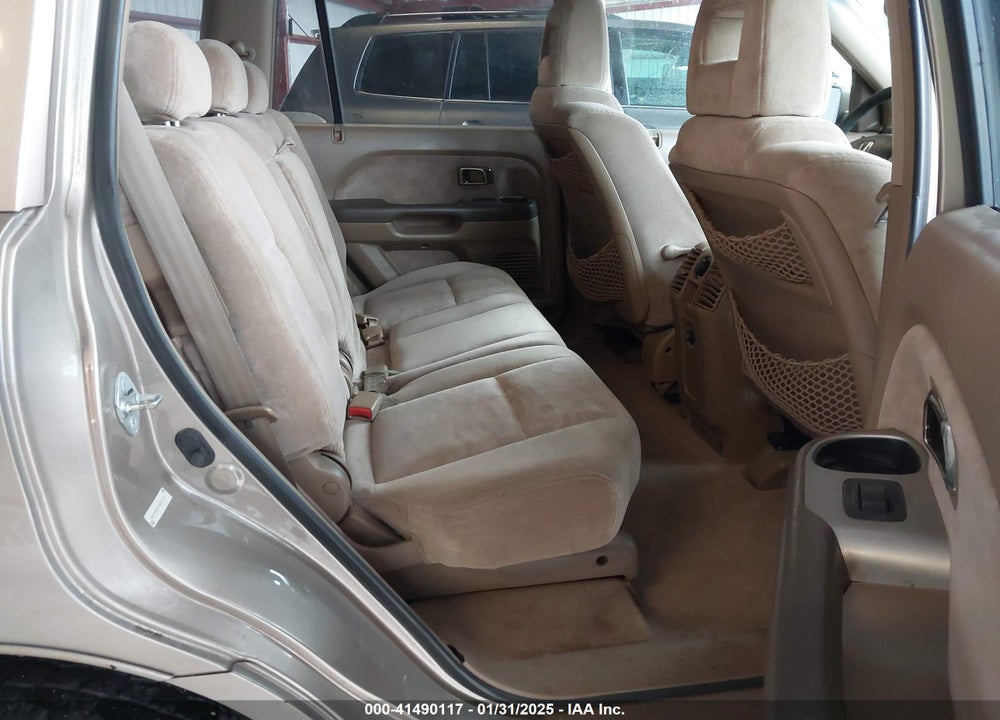 2004 HONDA PILOT EX VIN: 2HKYF18484H621154