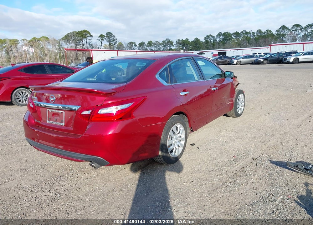 2017 NISSAN ALTIMA VIN: 1N4AL3AP6HN318685