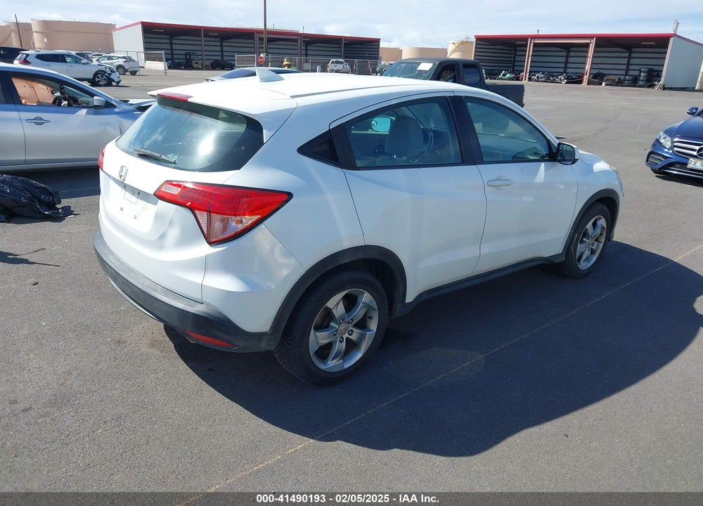 2017 HONDA HR-V VIN: 3CZRU5H34HM713431