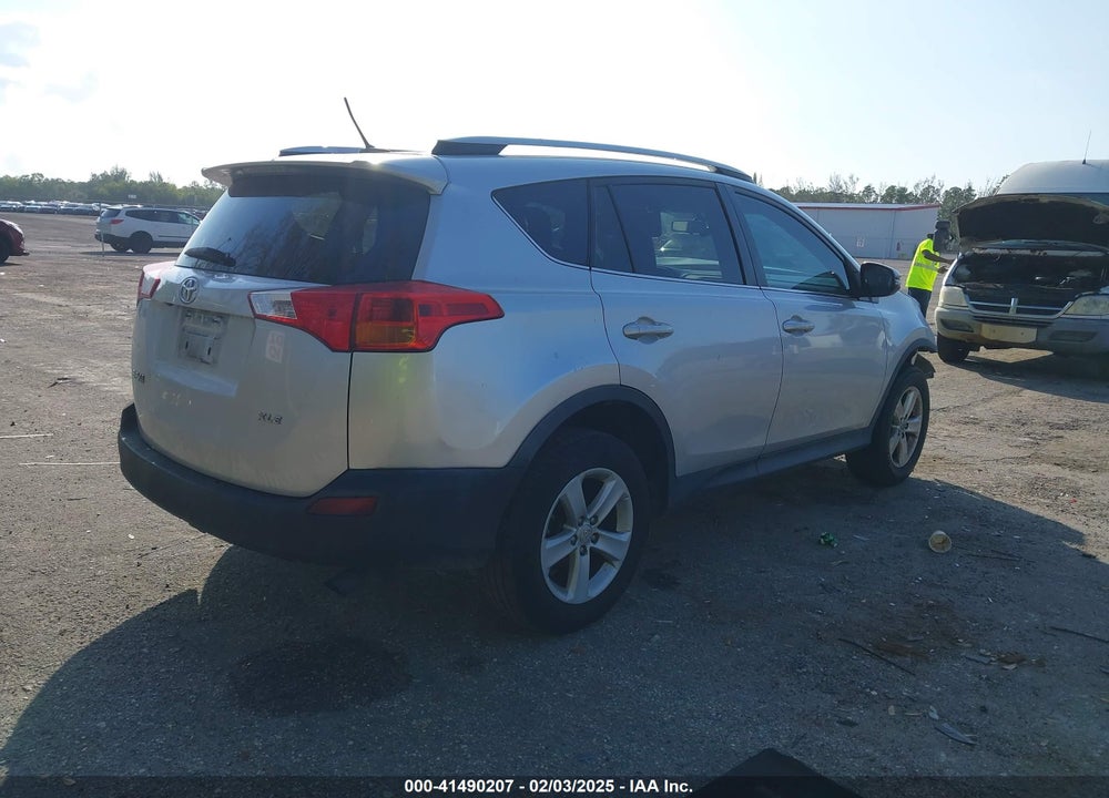 2013 TOYOTA RAV4 VIN: 2T3WFREV2DW018826