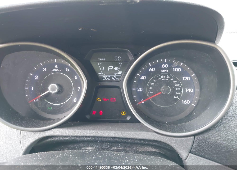 2016 HYUNDAI ELANTRA VIN: 5NPDH4AE9GH749985