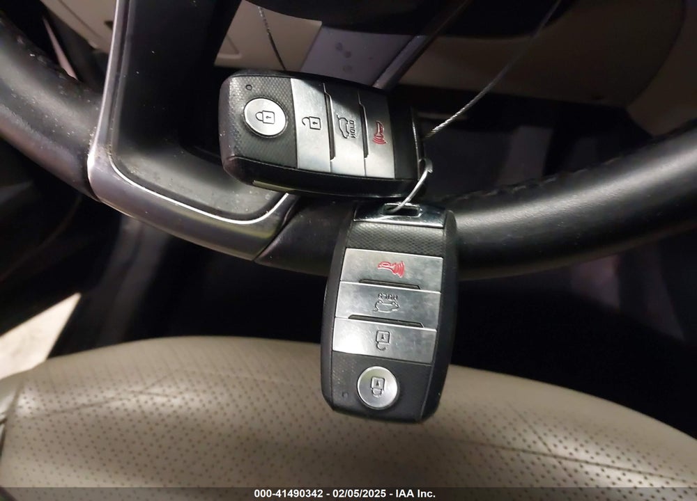 2018 KIA SORENTO 3.3L EX VIN: 5XYPHDA59JG429514