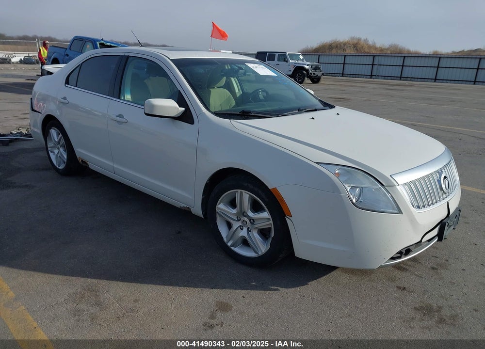 2011 MERCURY MILAN VIN: 3MEHM0HA2BR602811