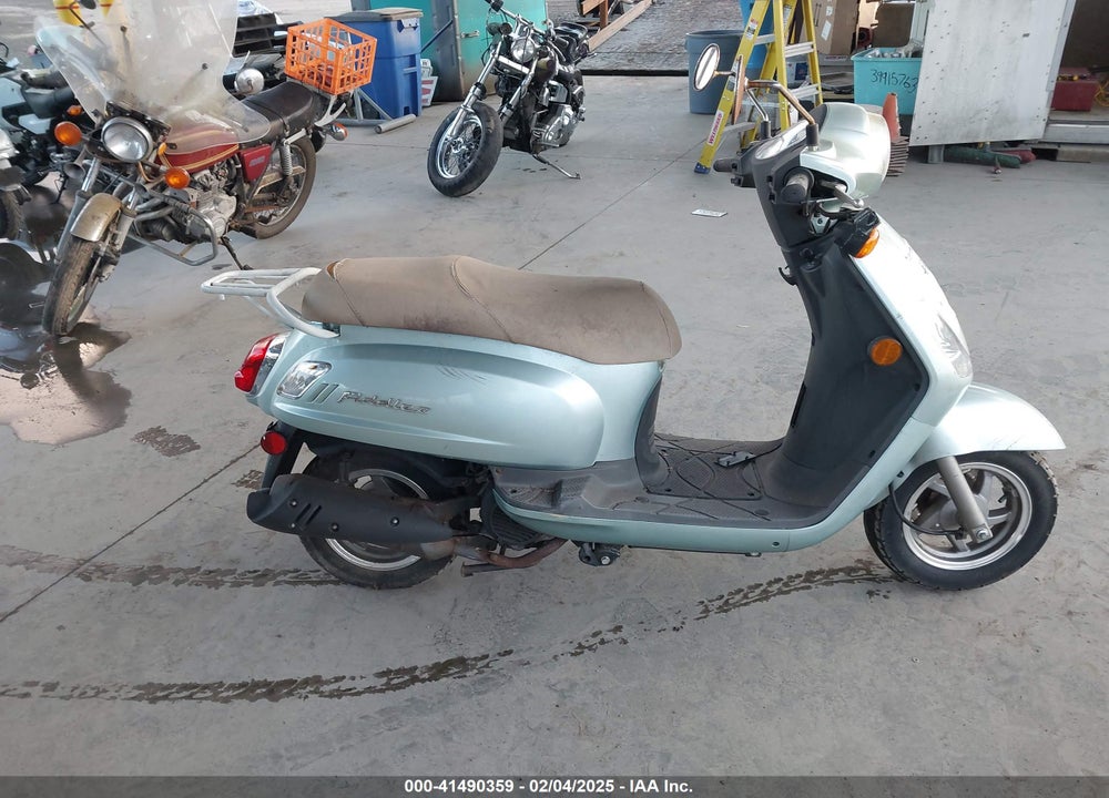 2009 SYM FIDDLE II 125 VIN: RFGBS1HE29XAW2738