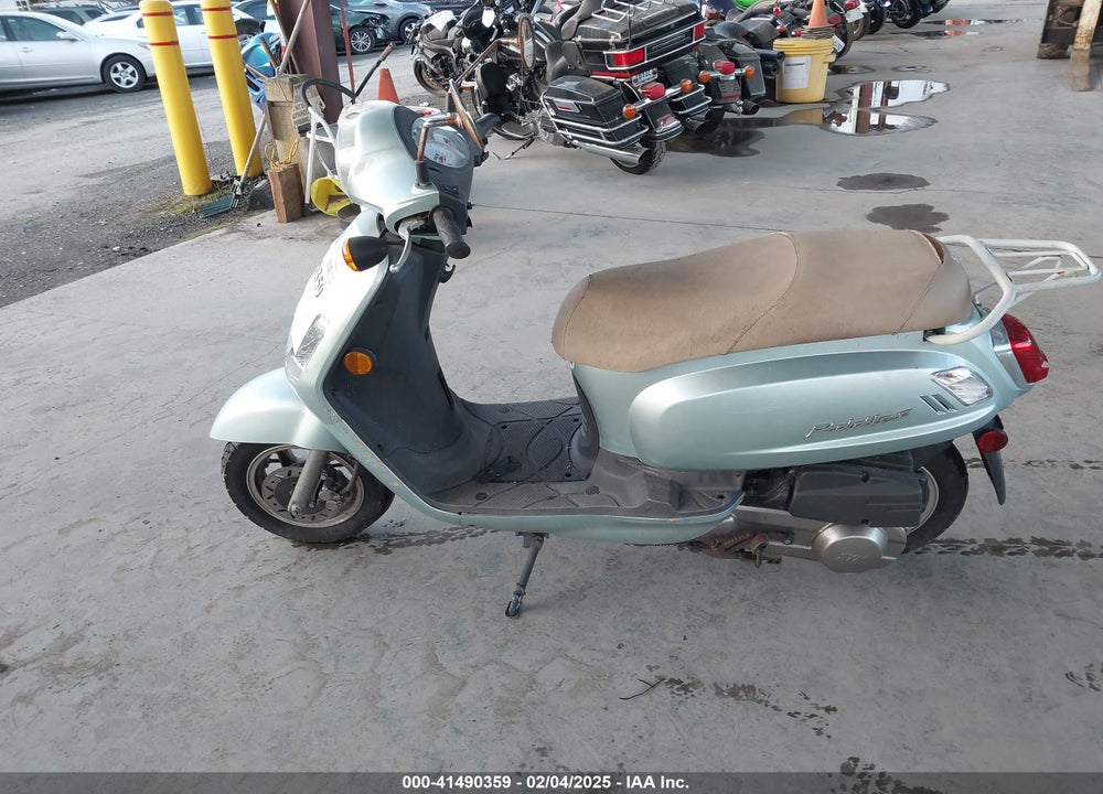 2009 SYM FIDDLE II 125 VIN: RFGBS1HE29XAW2738