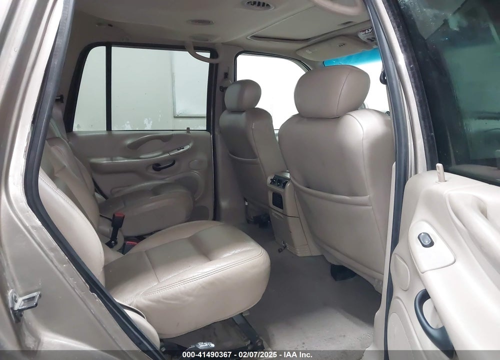 2001 FORD EXPEDITION EDDIE BAUER VIN: 1FMPU18L21LB61047