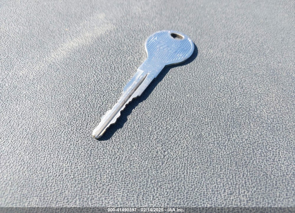 1996 MAZDA MX-5 MIATA VIN: JM1NA3535T0718641