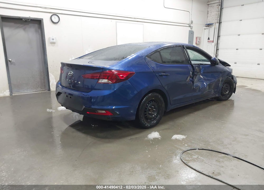 2019 HYUNDAI ELANTRA VIN: 5NPD74LF4KH474737
